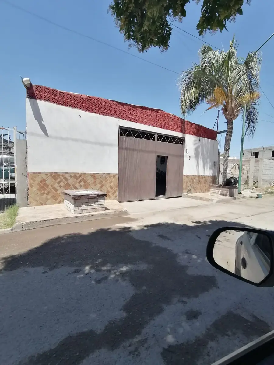 Quinta en venta en Miguel Hidalgo, Gómez Palacio — foto 1 de 10
