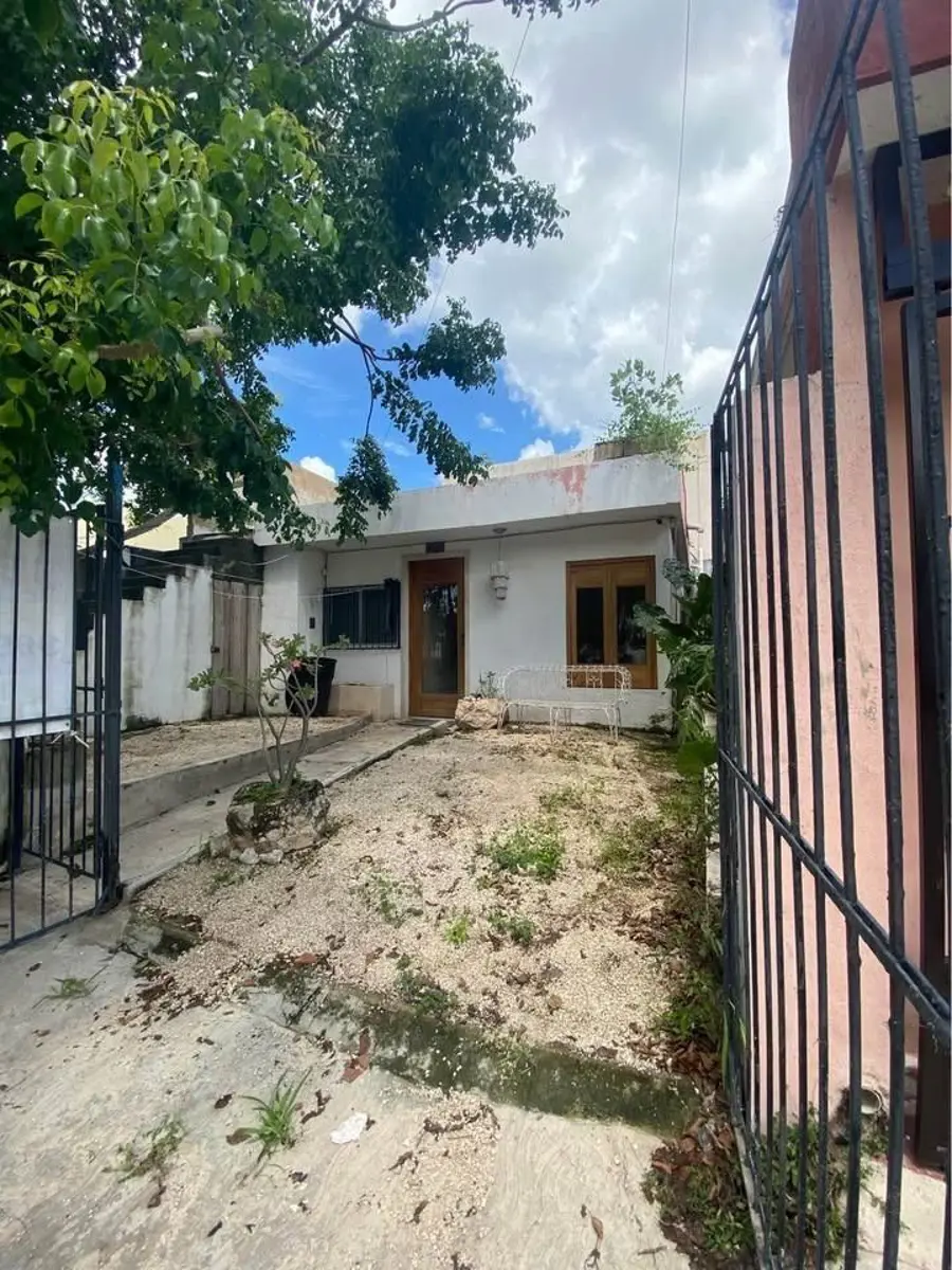 Casa en venta en Las Brisas, Mérida — foto 1 de 17