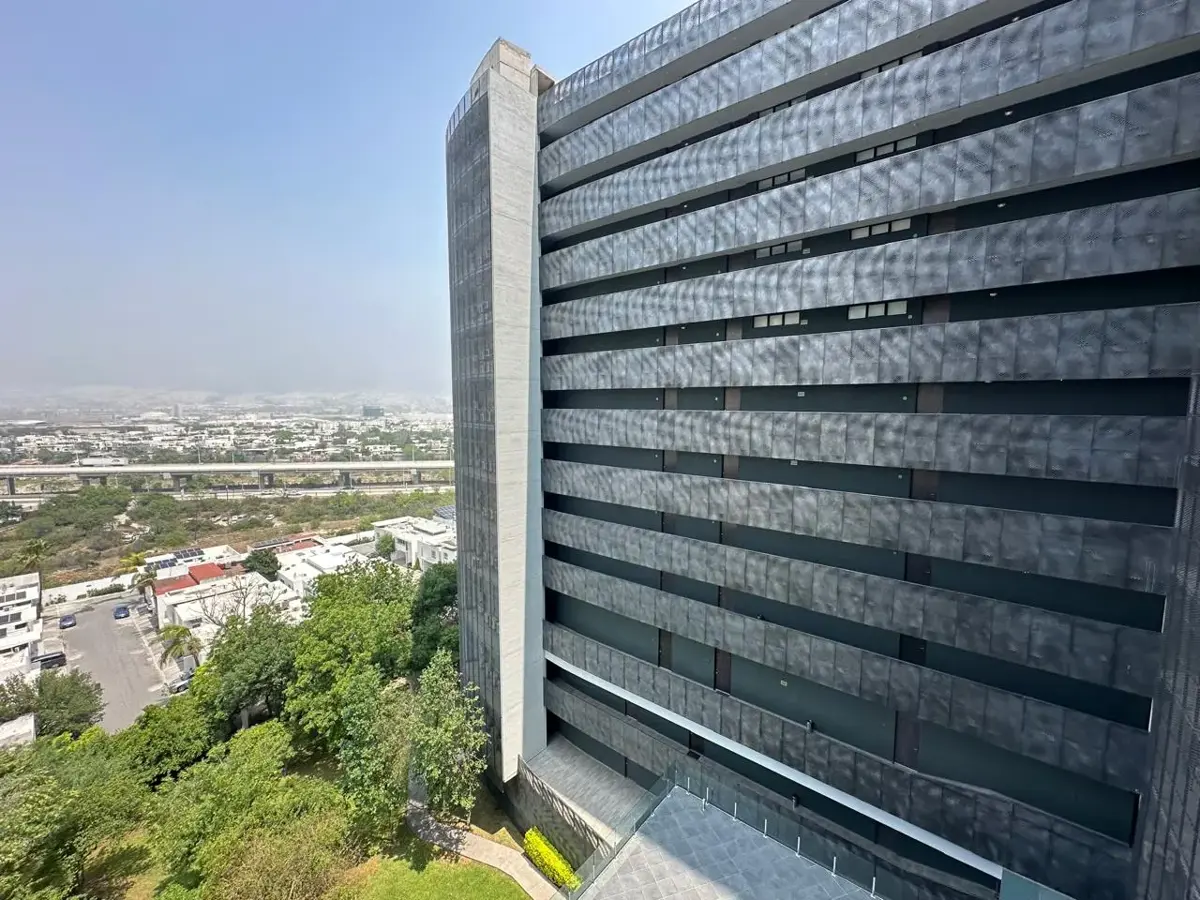 Departamento en venta en El Aguacatal, Santa Catarina — foto 1 de 30