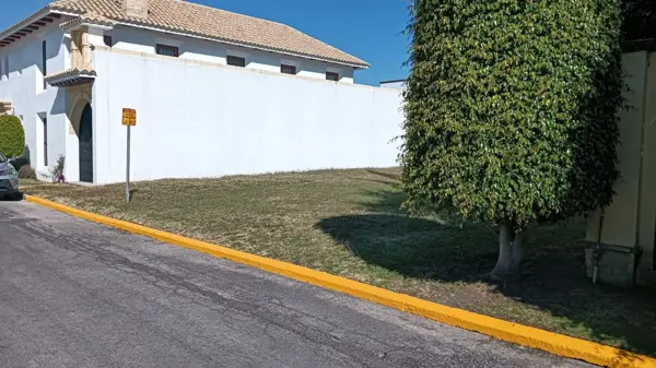 Residencial Exclusivo en camino Real a Cholula cerca de Zavaleta.