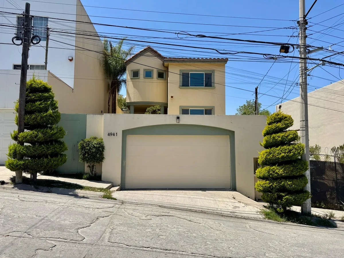 Casa en venta en Jardines de Chapultepec, Tijuana — foto 1 de 25