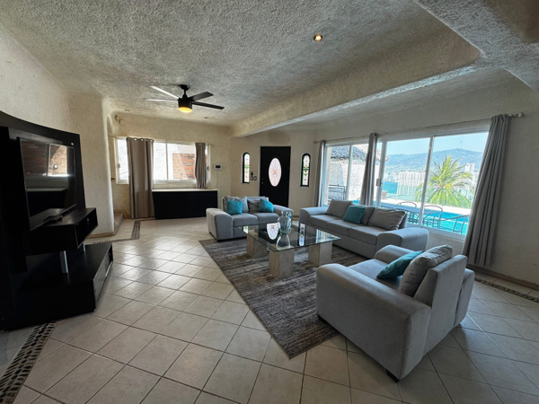 Casa en venta en Joyas de Brisamar, Acapulco de Juárez — foto 2 de 24