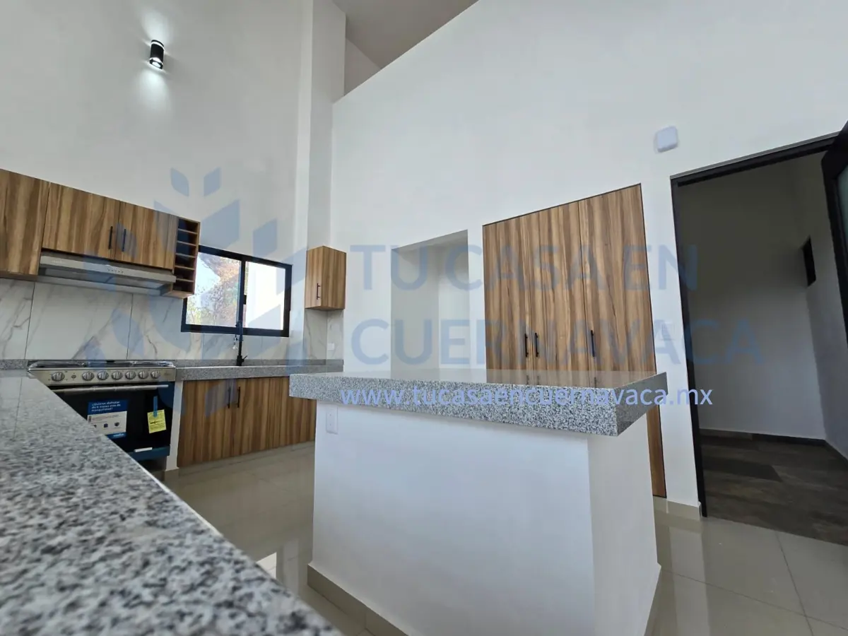 Casa en venta en Lomas de Tetela, Cuernavaca — foto 1 de 27