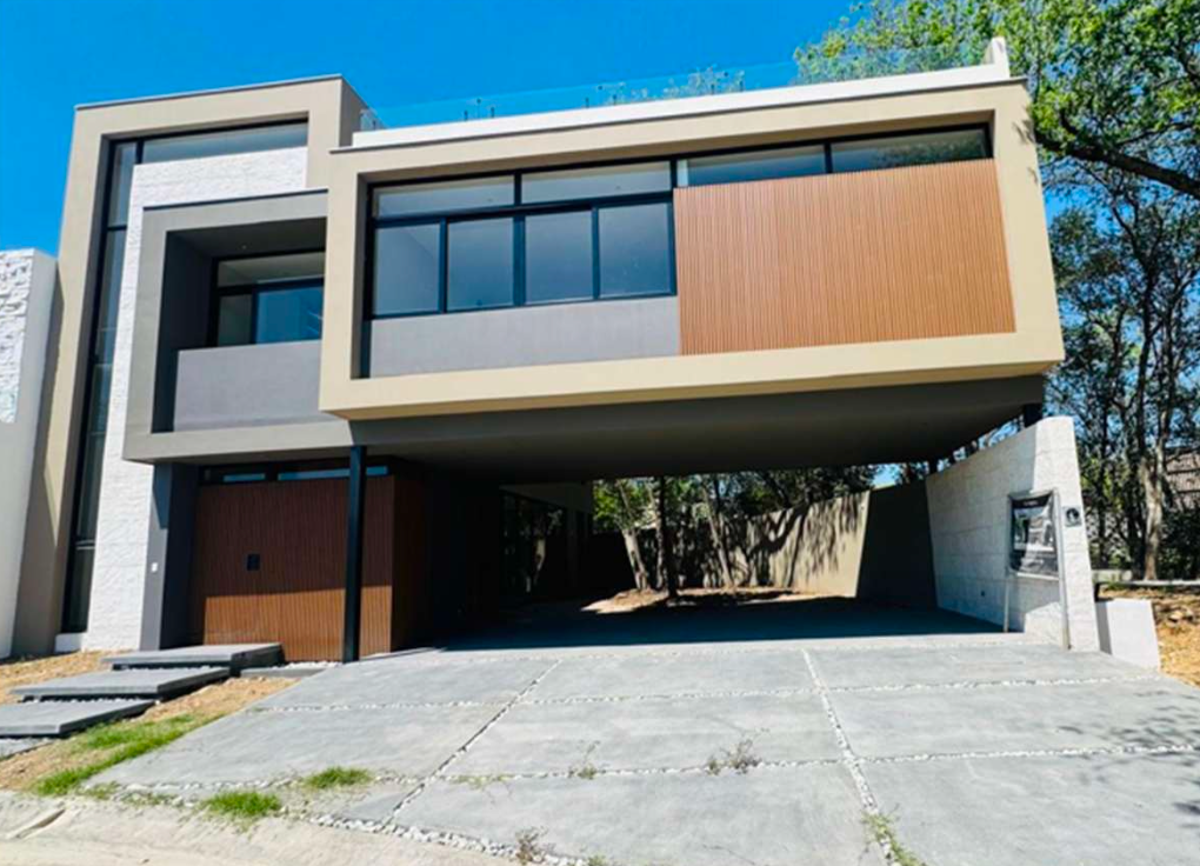 Hermosa casa con VISTAS ESPECTACULARES en VENTA ubicada en Campestre Santiago LISTA PARA HABITAR Hermosa casa con VISTAS ESPECTACULARES en VENTA ubicada en Campestre Santiago LISTA PARA HABITAR