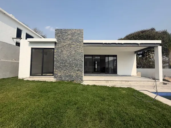 Casa en venta en Lomas de Cocoyoc, Atlatlahucan — foto 2 de 13