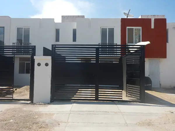 Casa en Dos Niveles