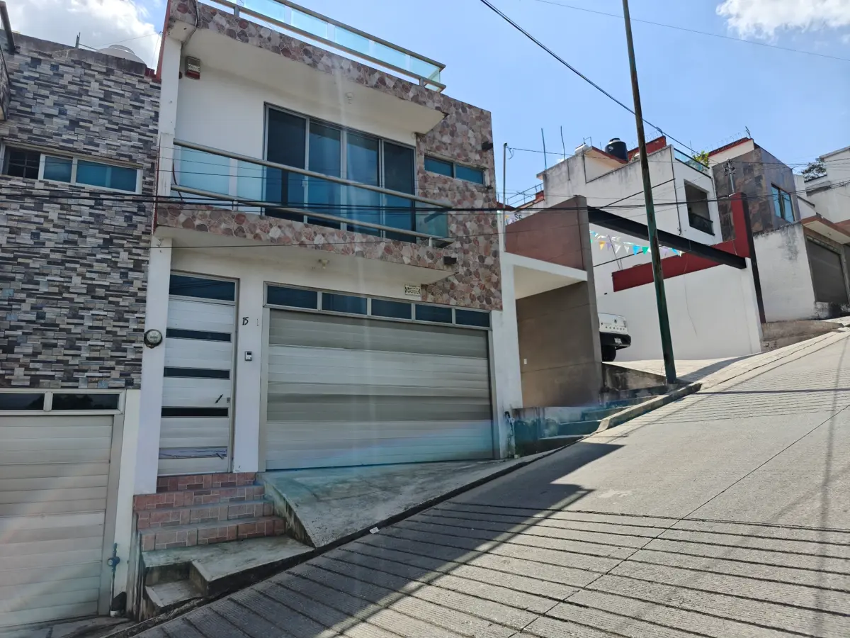 Casa en venta en Santa Rosa, Xalapa — foto 1 de 24