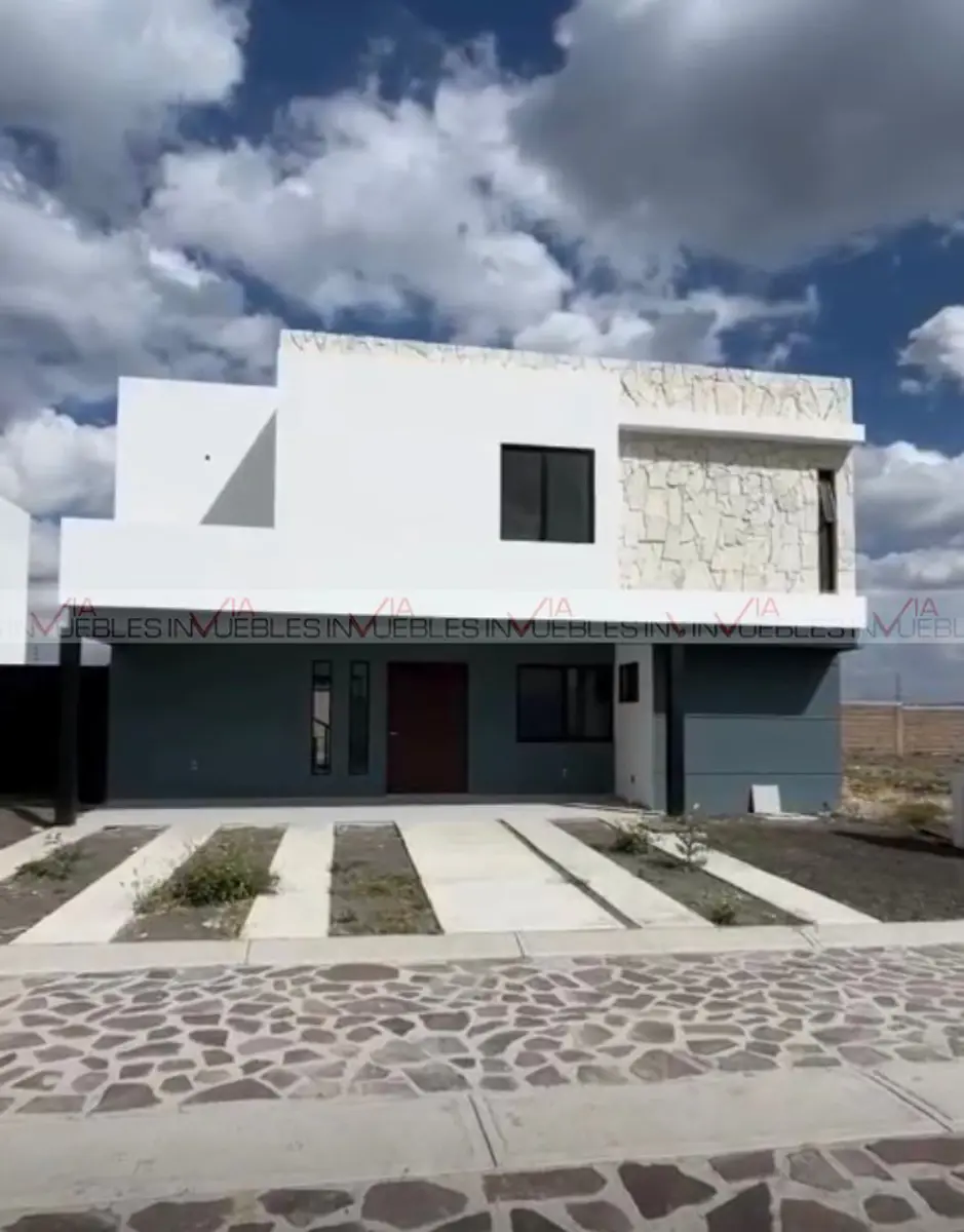 Casa en venta en Las Capillas 1ra. Sección, San Miguel de Allende — foto 1 de 15