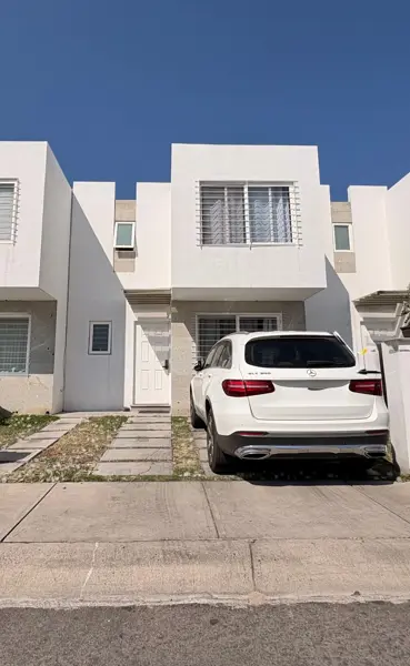 Casa en venta en Paseos del Bosque, Corregidora — foto 2 de 11