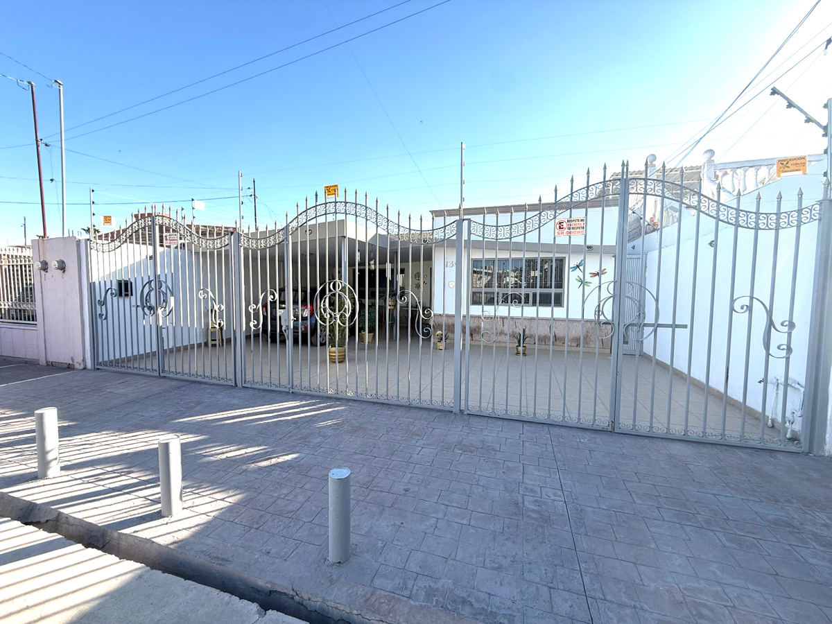 Casa en venta en Ampliación los Ángeles, Torreón — foto 1 de 28