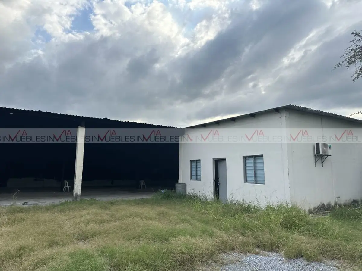 Bodega en renta en Cadereyta Jimenez Centro, Cadereyta Jiménez — foto 1 de 8