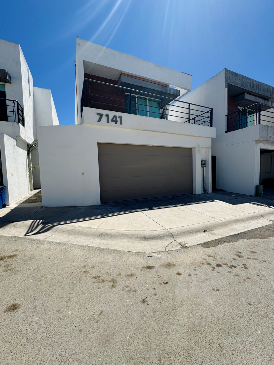 Casa en venta en Cuesta Blanca, Tijuana — foto 1 de 18