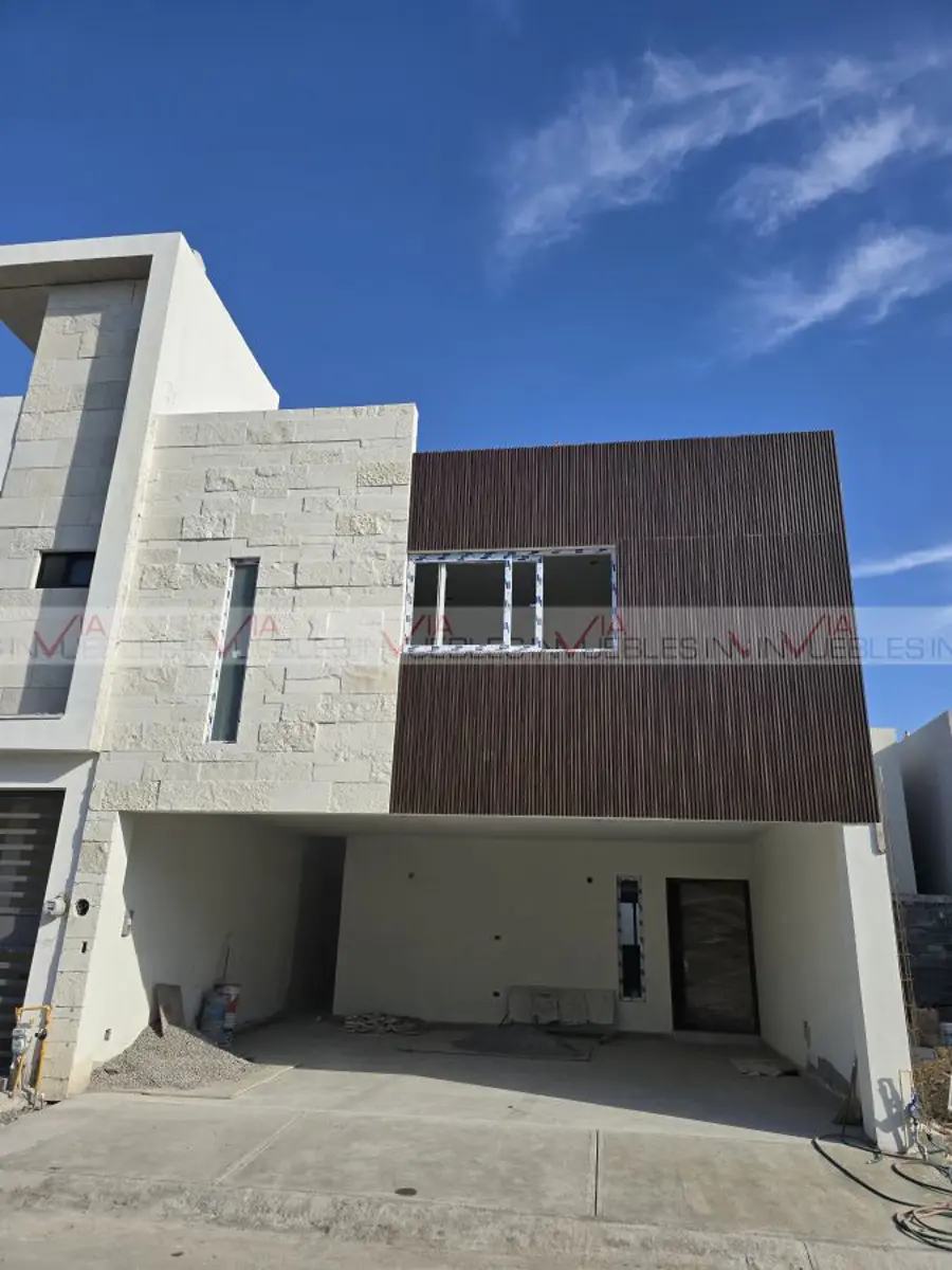 Casa en venta en Cumbres Le Fontaine, Monterrey — foto 1 de 14