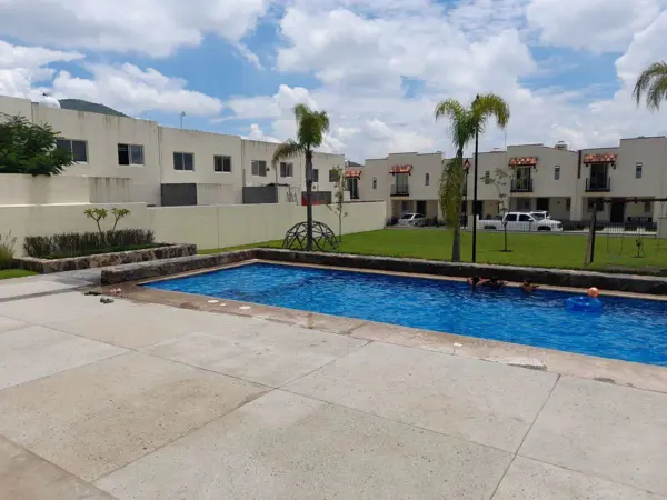 Casa en renta en Residencial Alta California, Tlajomulco de Zúñiga — foto 3 de 4