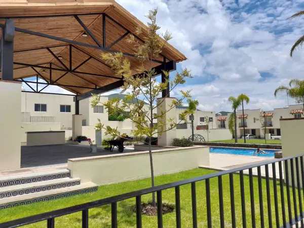 Casa en renta en Residencial Alta California, Tlajomulco de Zúñiga — foto 2 de 4