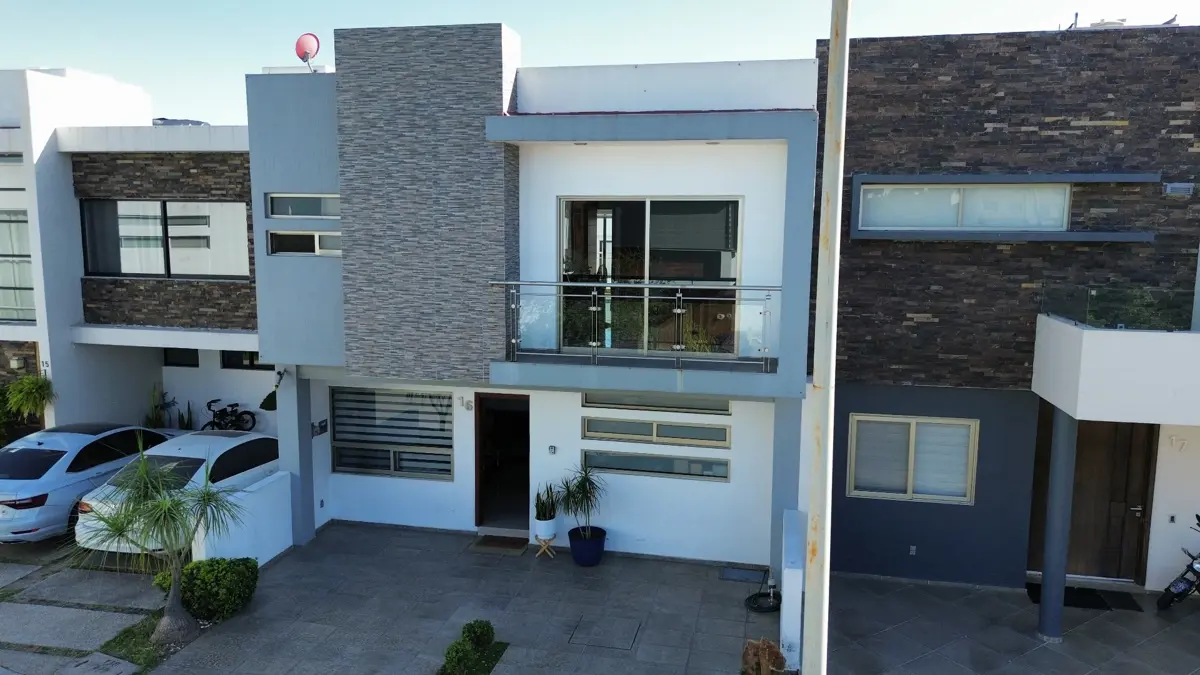 Casa en venta en Sendas Residencial, Zapopan — foto 1 de 33