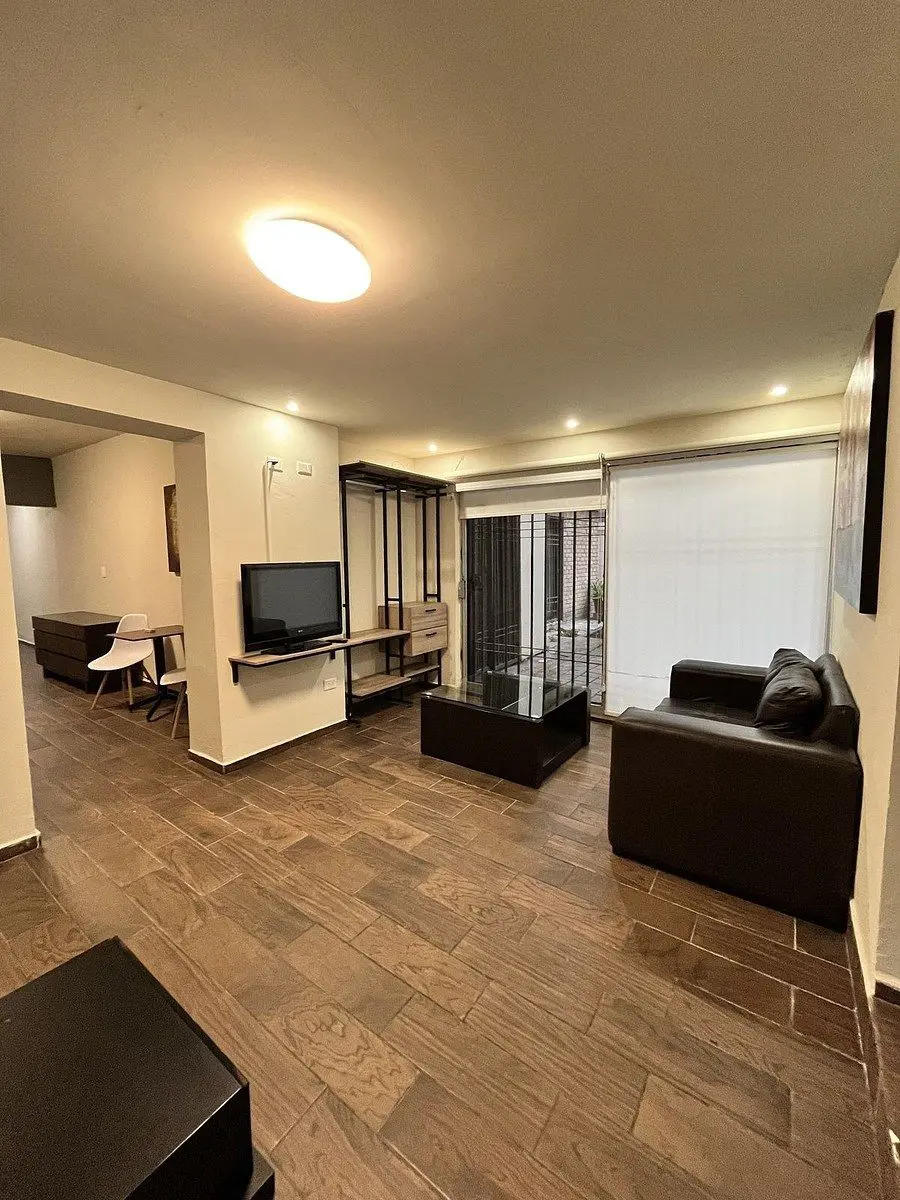 Departamento en renta en Del Valle, San Pedro Garza García — foto 1 de 7