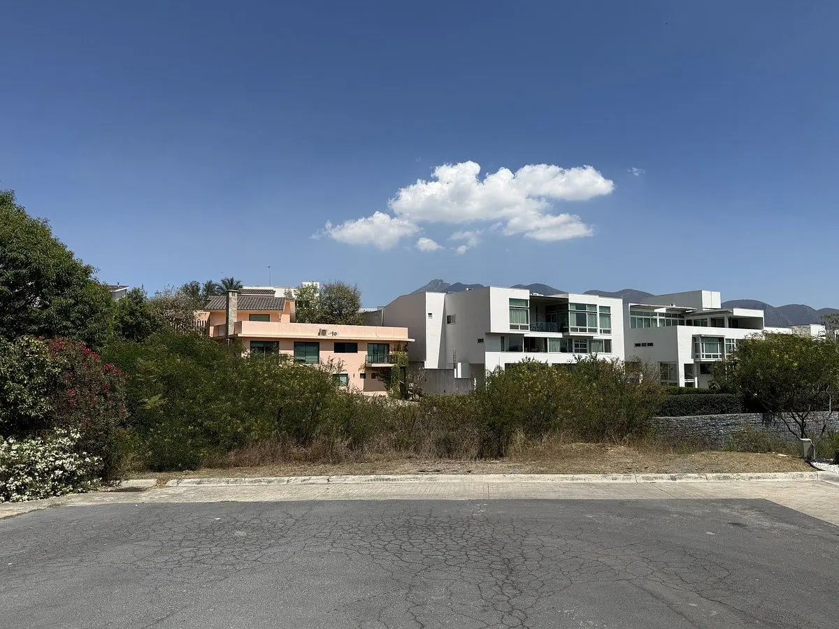 Terreno en venta en Rincón de las Montañas (Sierra Alta 8 Sector), Monterrey — foto 1 de 6
