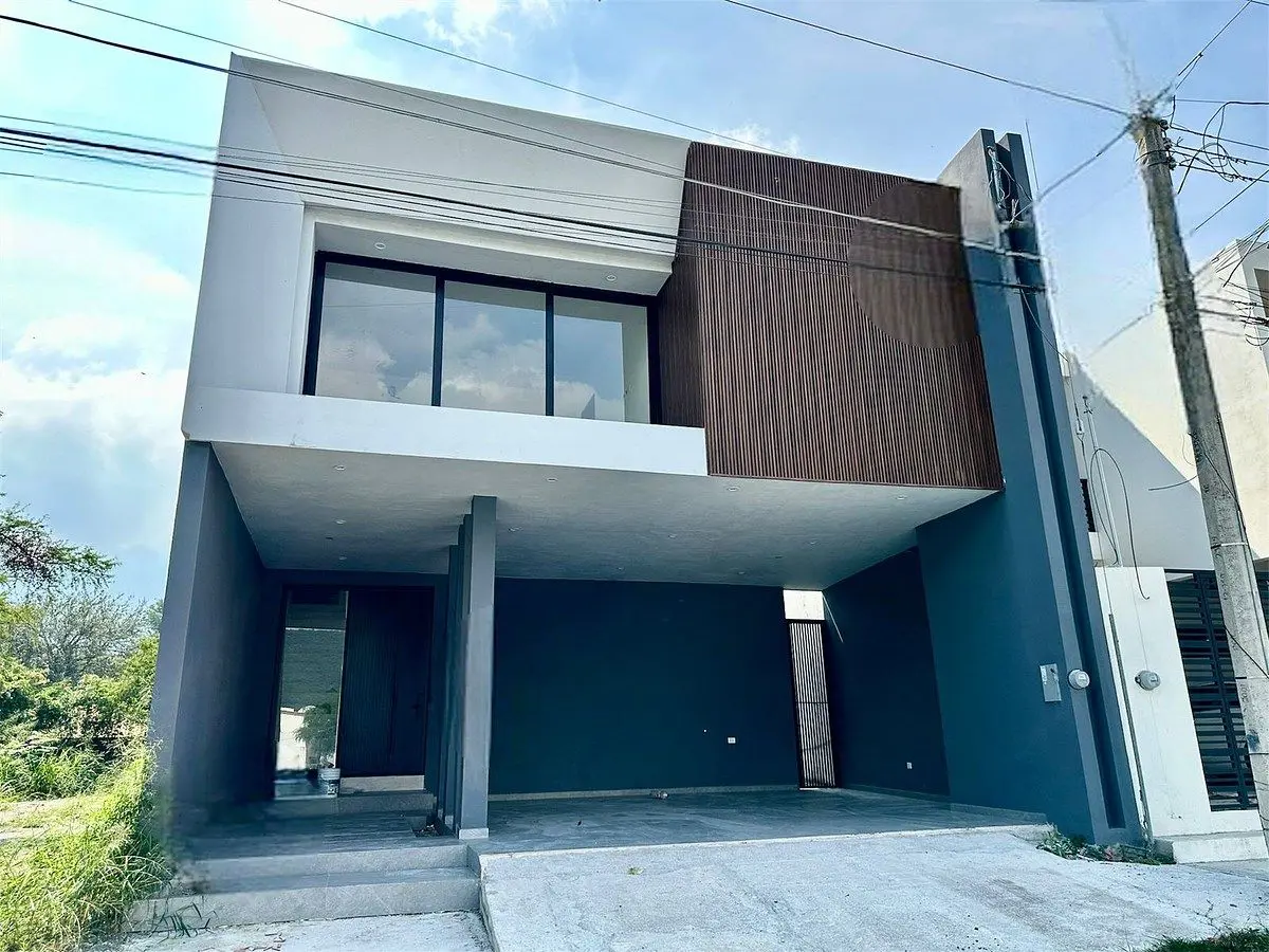 Casa en venta en Pedregal de Santiago, Santiago — foto 1 de 15