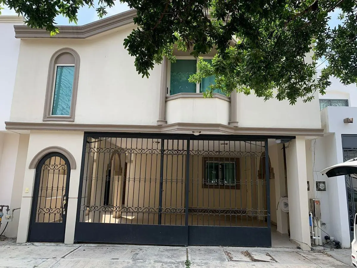Casa en venta en Bosques del Contry, Guadalupe — foto 1 de 35