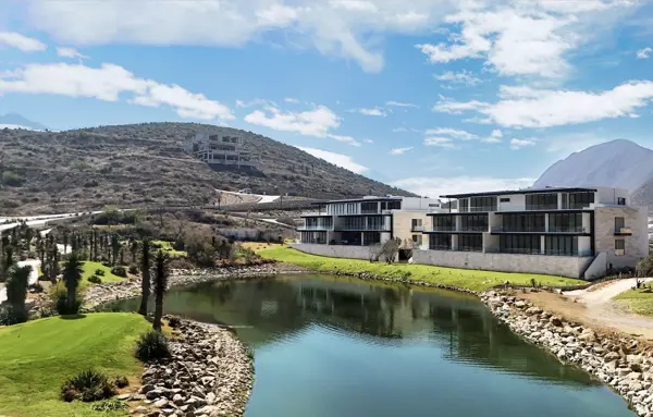 Quinta en venta en Terralta Residencial Country Club, García — foto 2 de 26