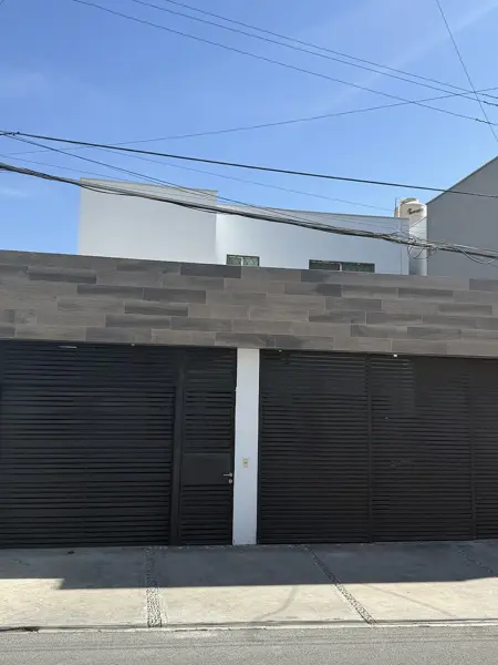Casa en Venta en Vista Hermosa — foto 1 de 35
