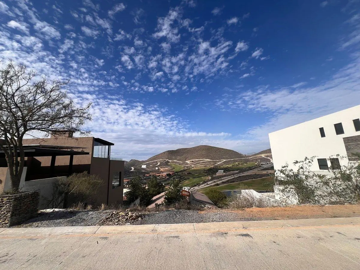 Terreno en venta en La Aurora, Saltillo — foto 1 de 4