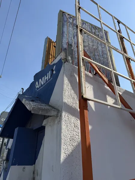 LOCAL COMERCIAL EN VENTA SOBRE AV VASCONCELOS SPGG