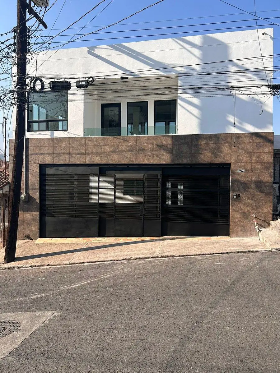 Casa en venta en Colinas de San Jeronimo, Monterrey — foto 1 de 24