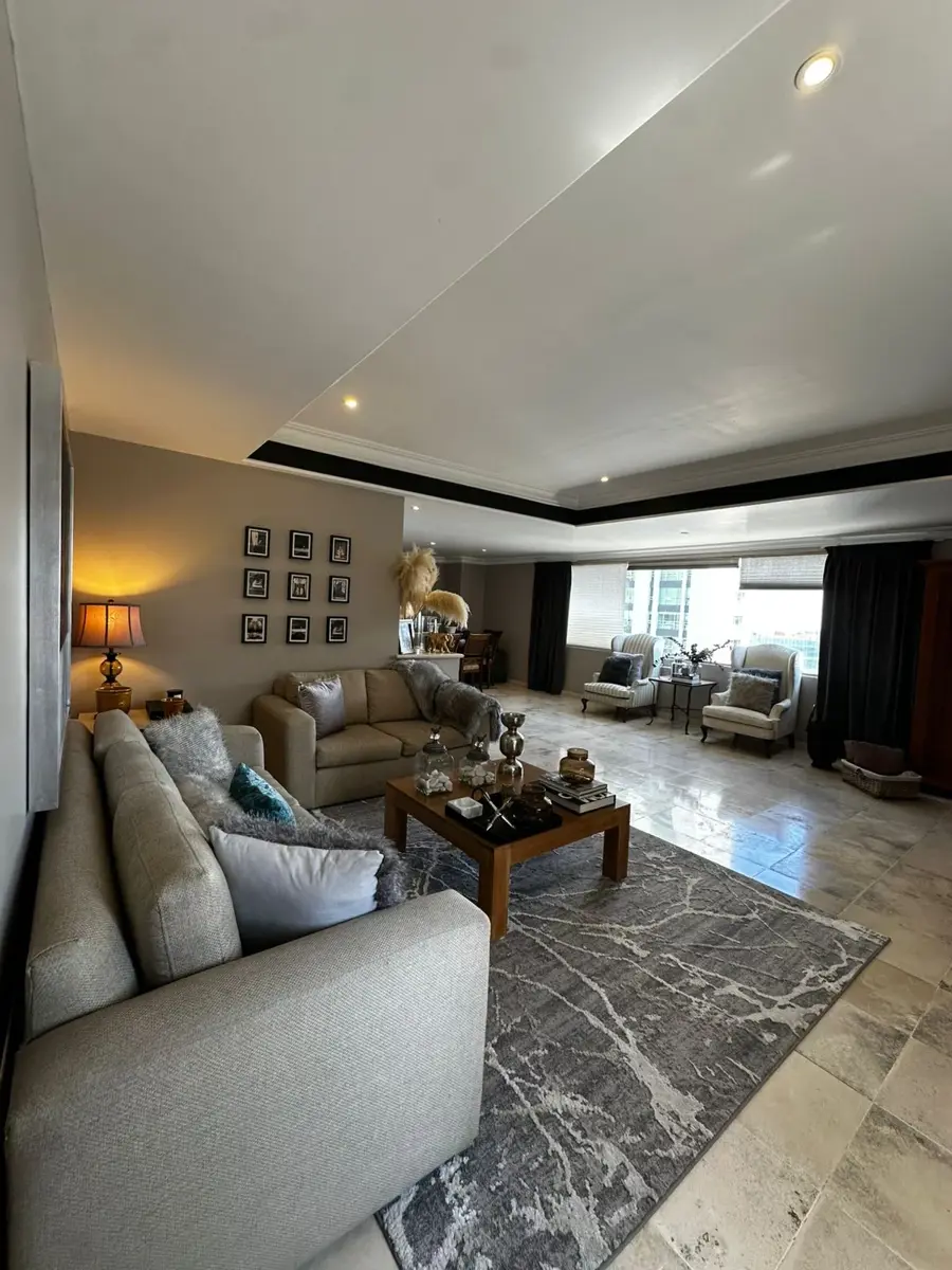 Departamento en venta en Hacienda de las Palmas, Huixquilucan — foto 1 de 24