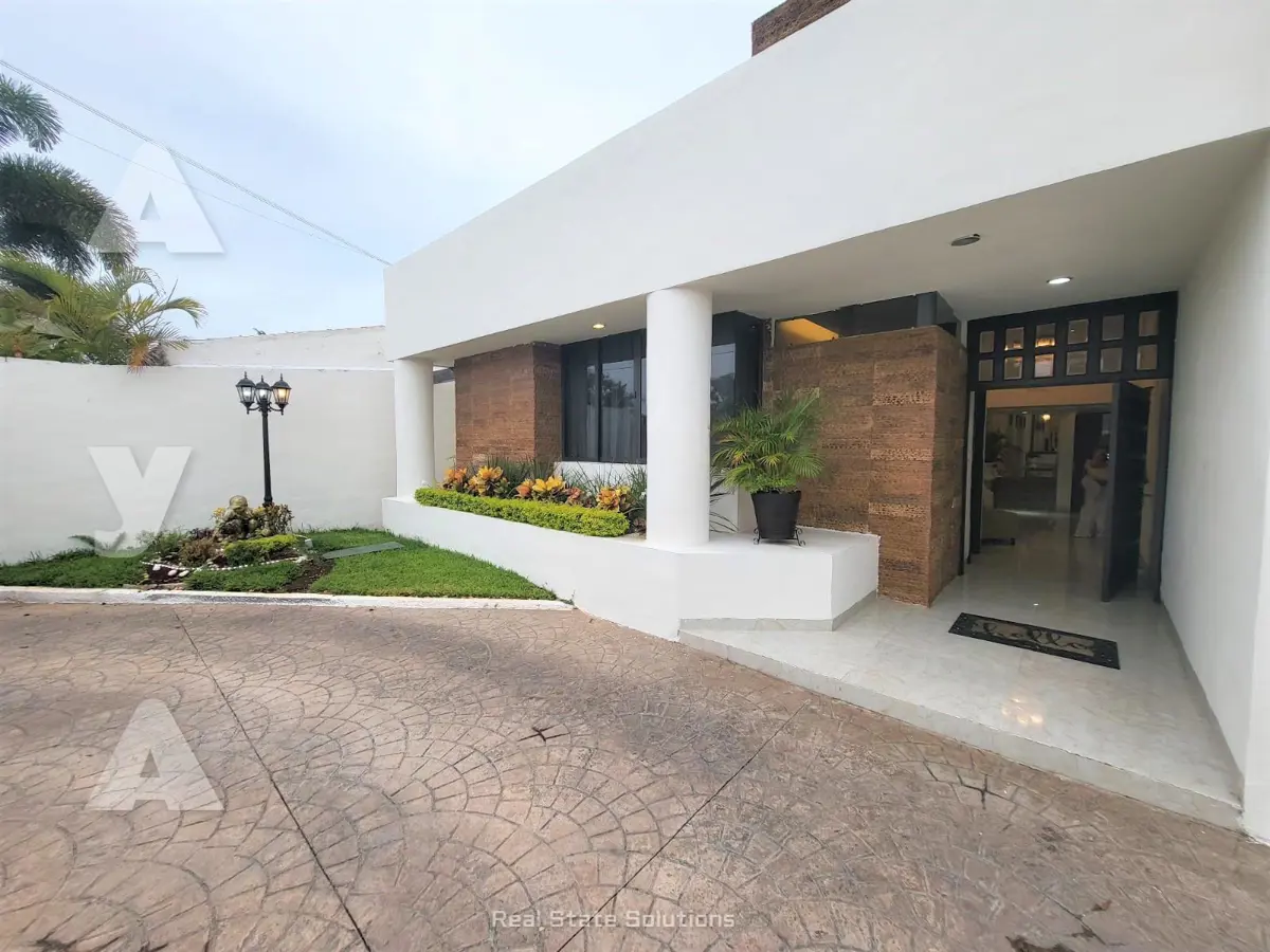 Casa en venta en Mérida, Mérida — foto 1 de 40