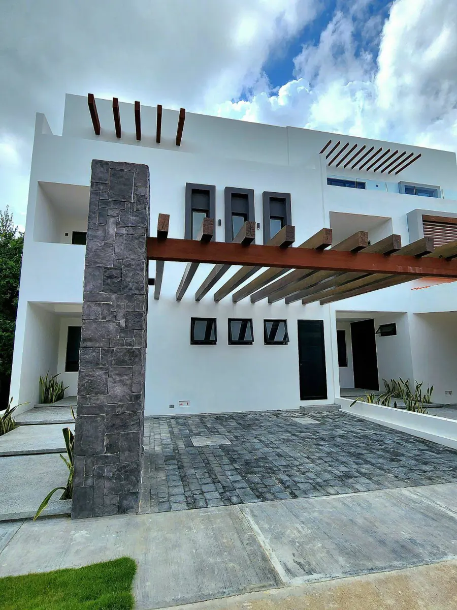 Casa en renta en Fraccionamiento Residencial Rio, Benito Juárez — foto 1 de 21