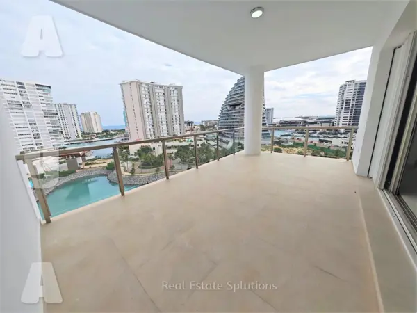 Departamento en Venta de 3 Recámaras, Cuarto Servicio, Maioris, Puerto Cancún