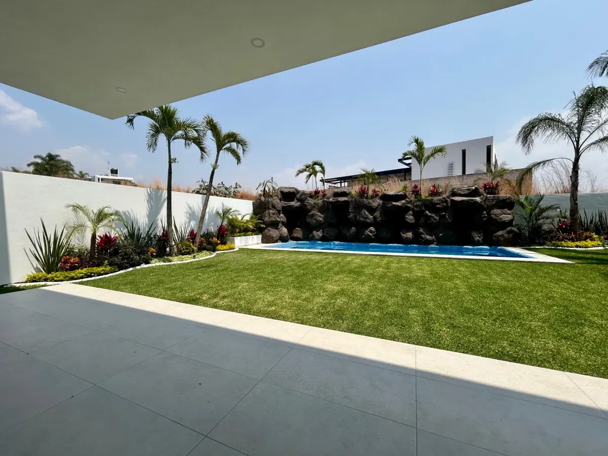 Casa en venta en Lomas de Cocoyoc, Atlatlahucan — foto 1 de 19