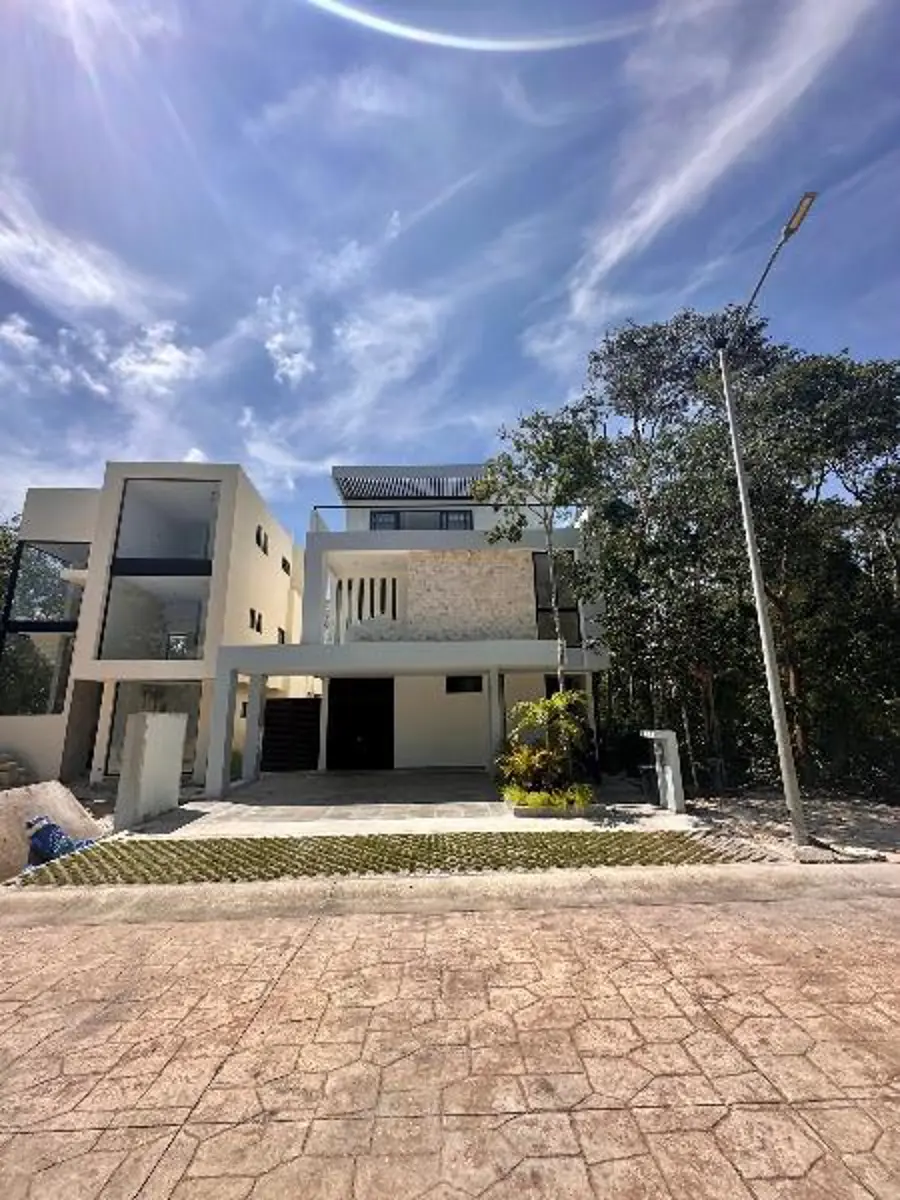 Casa en renta en Playa del Carmen, Playa del Carmen — foto 1 de 39
