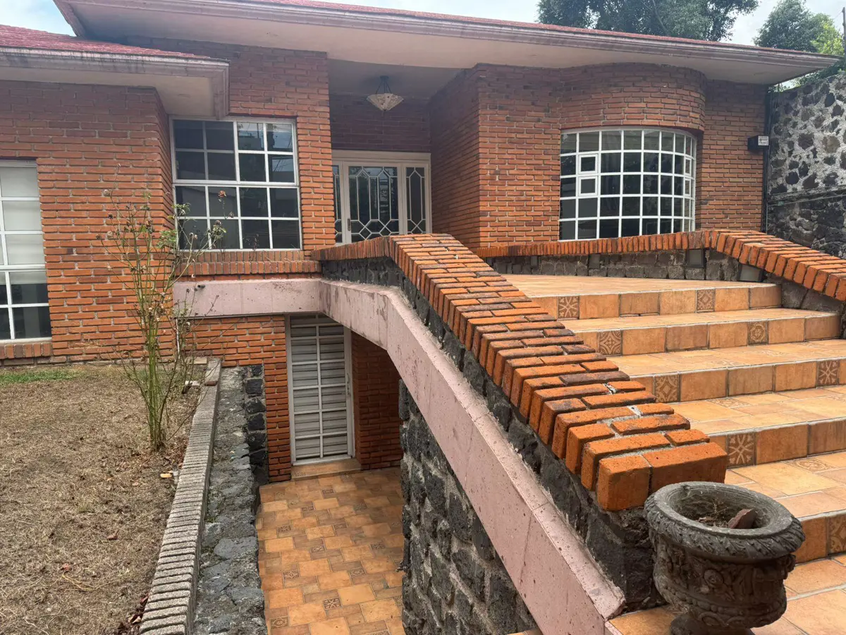Casa en venta en Jardines del Pedregal de San Angel, Coyoacán — foto 1 de 50