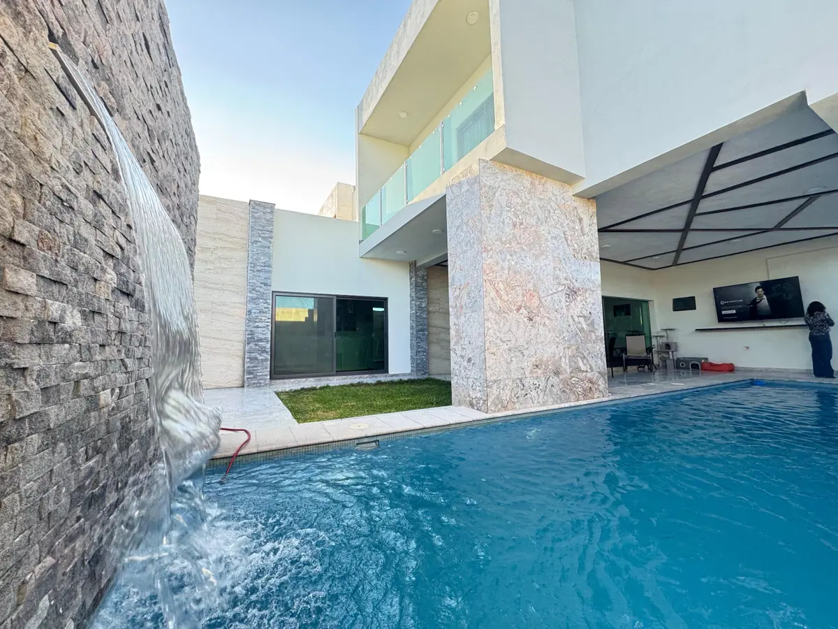 Casa en venta en Los Viñedos, Torreón — foto 1 de 45