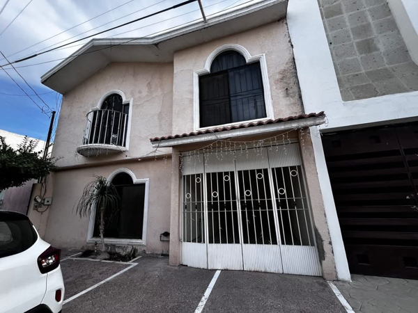 Casa en Venta en Torreón - Frente al Colegio Las Américas
