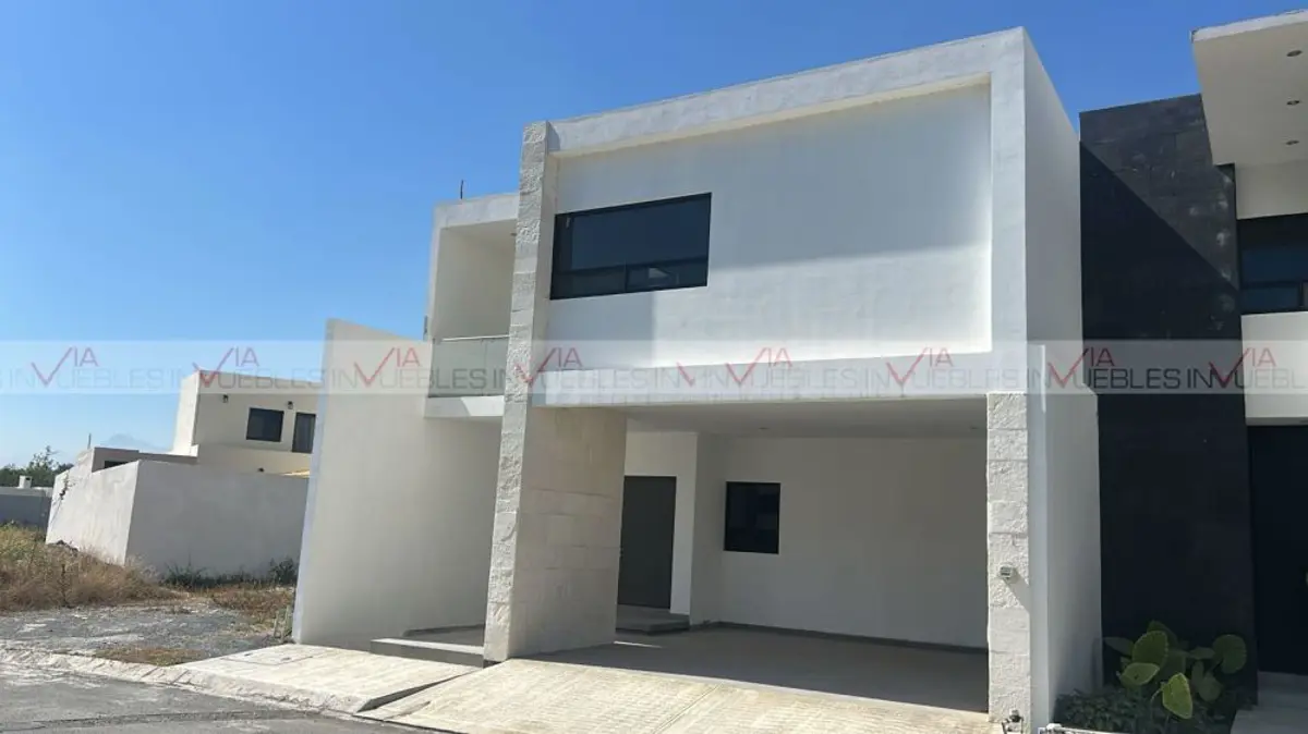 Casa en venta en Amorada Privada Residencial, Santiago — foto 1 de 15