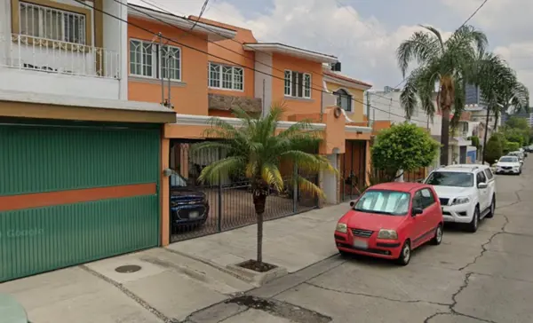 Casa en venta en Bosques de La Victoria, Guadalajara — foto 3 de 7