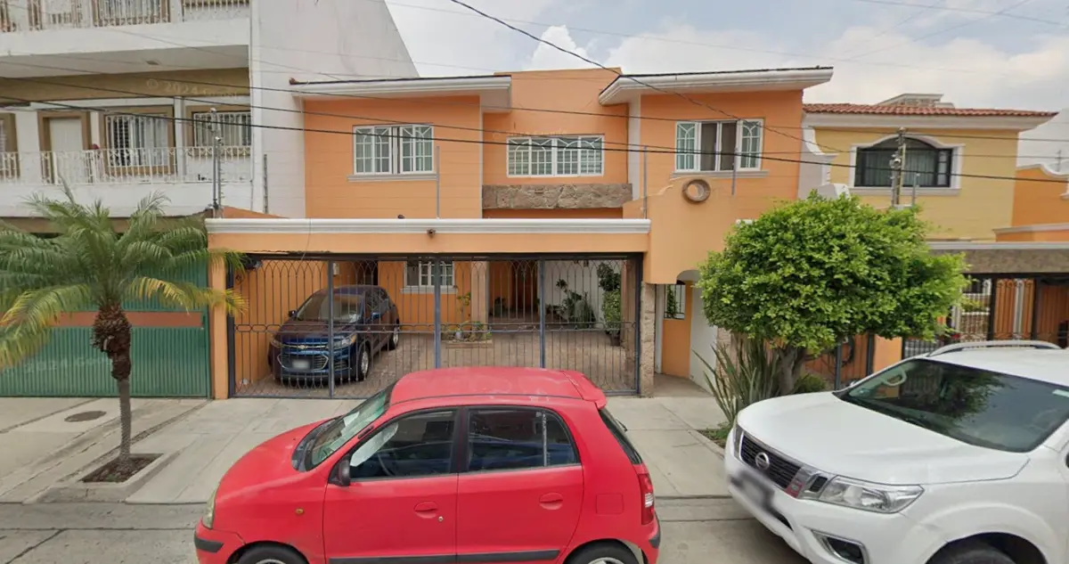 Casa en venta en Bosques de La Victoria, Guadalajara — foto 1 de 7
