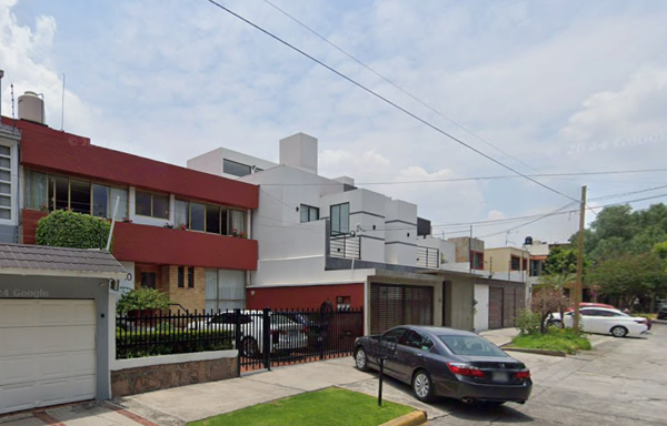 Casa en venta en Ciudad Satelite, Naucalpan de Juárez — foto 3 de 9