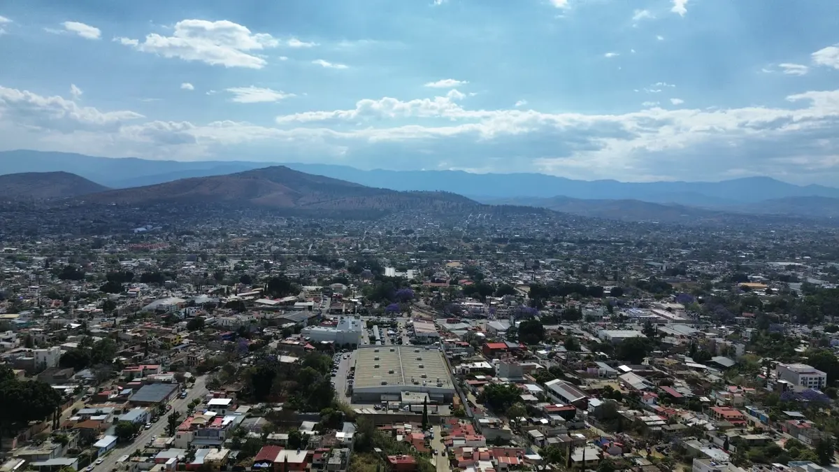 Terreno en venta en Bugambilias, Oaxaca de Juárez — foto 1 de 18