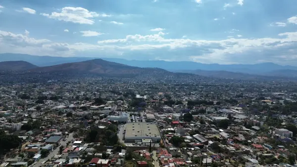 "El Refugio Escondido" | Terreno con Obra Avanzada en Col. Bugambilias