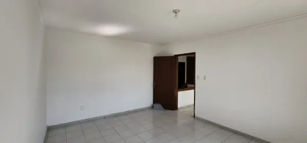 Casa en renta en Jardines del Moral, León — foto 3 de 11