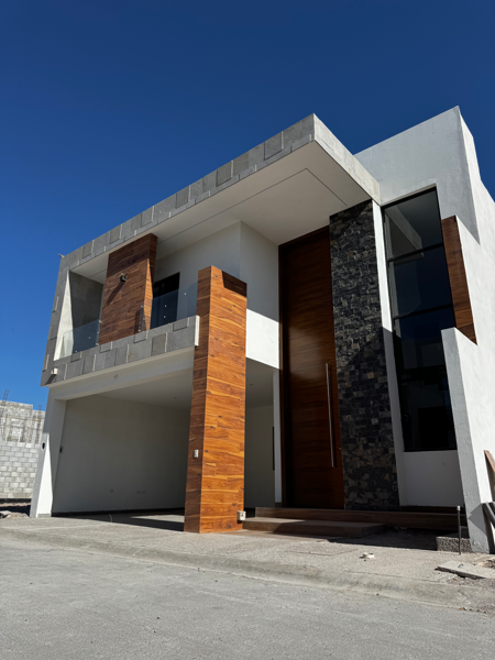 Casa en venta en Los Viñedos, Torreón — foto 2 de 32
