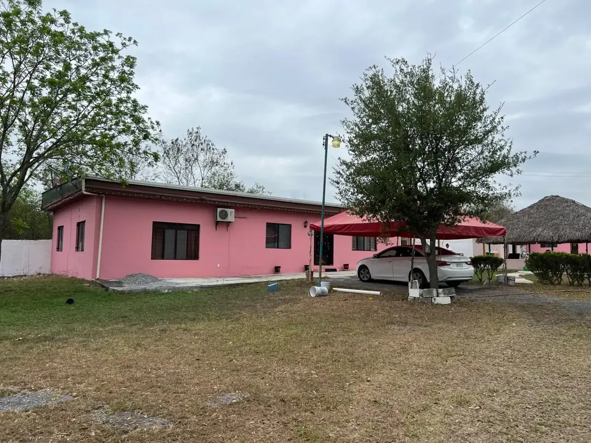 Quinta en venta en Los Sabinos de Arriba, Allende — foto 1 de 18