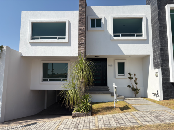 Casa en venta en Lomas de Angelópolis, San Andrés Cholula — foto 2 de 54