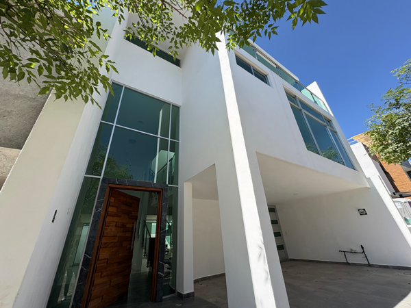 Casa en venta en Lomas de Angelópolis, San Andrés Cholula — foto 3 de 32
