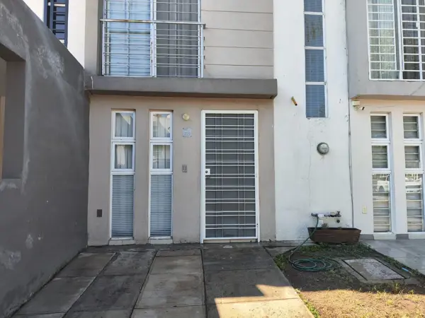 Casa en venta en Belcanto, Tlajomulco de Zúñiga — foto 2 de 17
